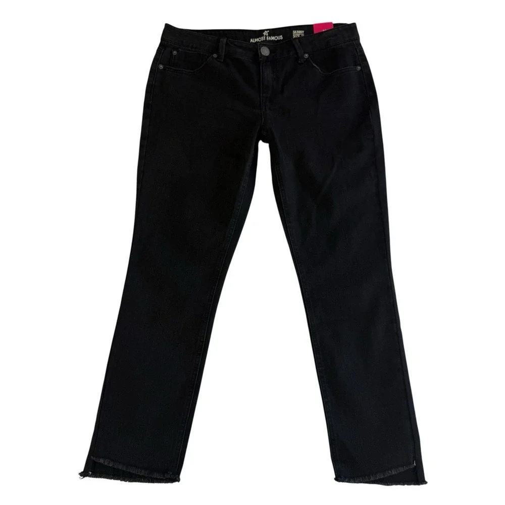 Almost Famous‎ Black Skinny Stretch 70% Cotton NEW Jeans Size 11 #559